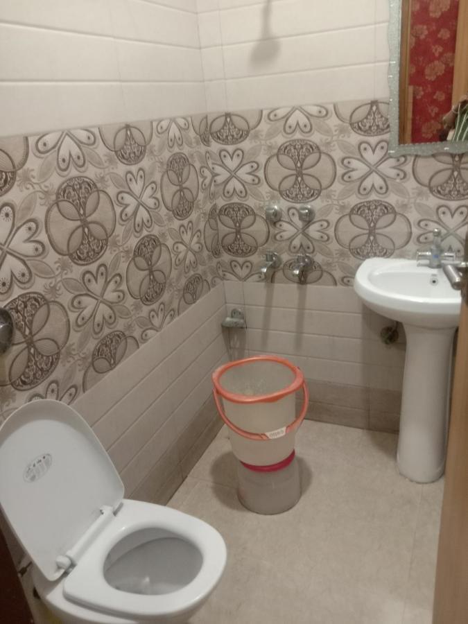 Hotel Robin Inn Amritsar Esterno foto